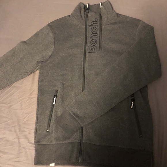 Large bench sweater - Picture 2 of 4